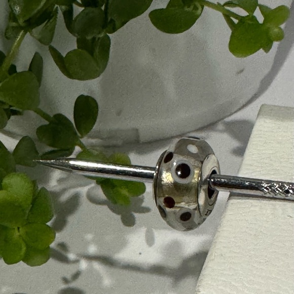 Authentic Retired Pandora White Bubbles Murano Glass Charm - Picture 2 of 12